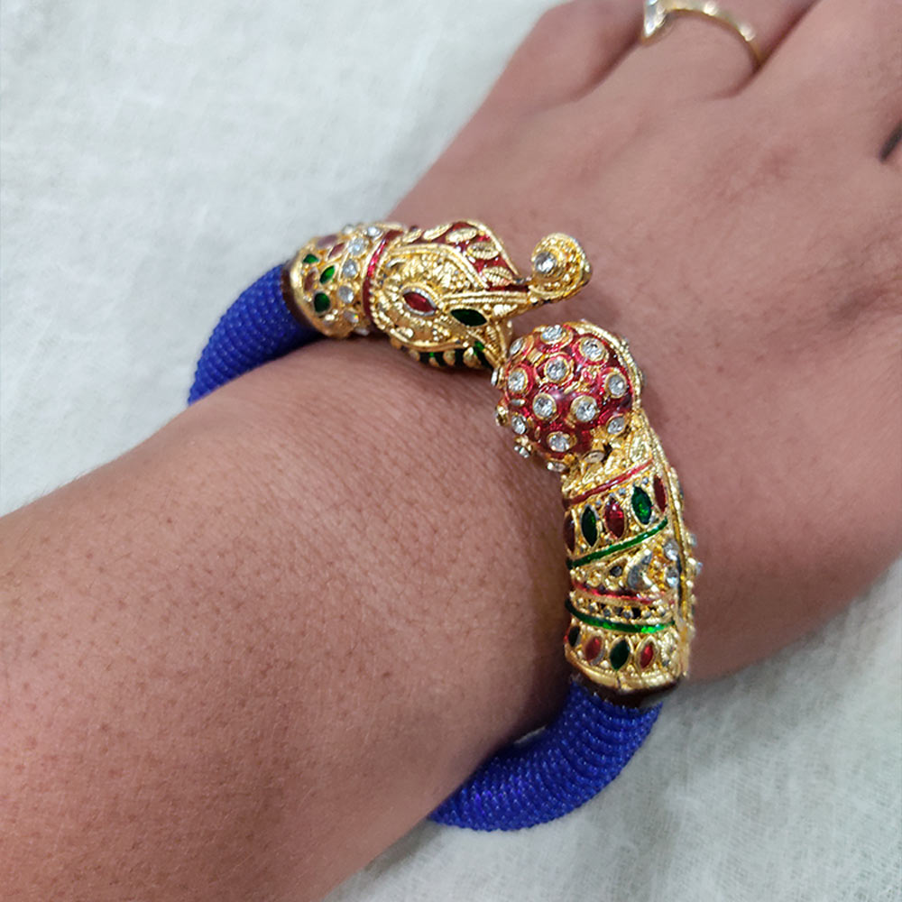 Gujarati Lane Janpath Market Jewellery and Handmade Boho Bags | Festival  Collections - YouTube