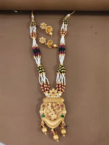 Rajwadi Pendant Set- Crystals Pearls Combination