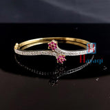 Single Line Bracelet With Pink Stone Flower Decorated