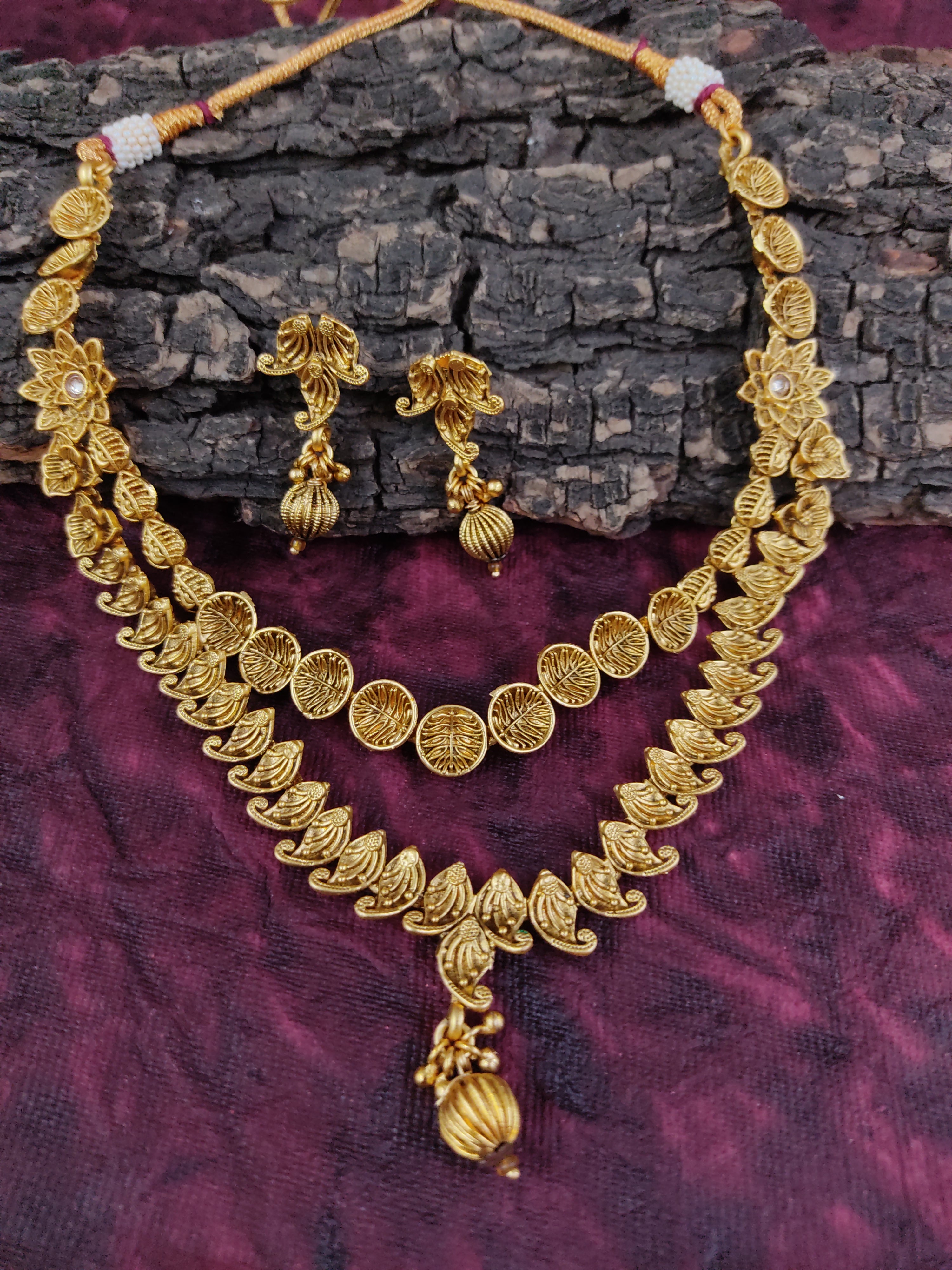 Short Golden Finish Necklace Floral Design Online