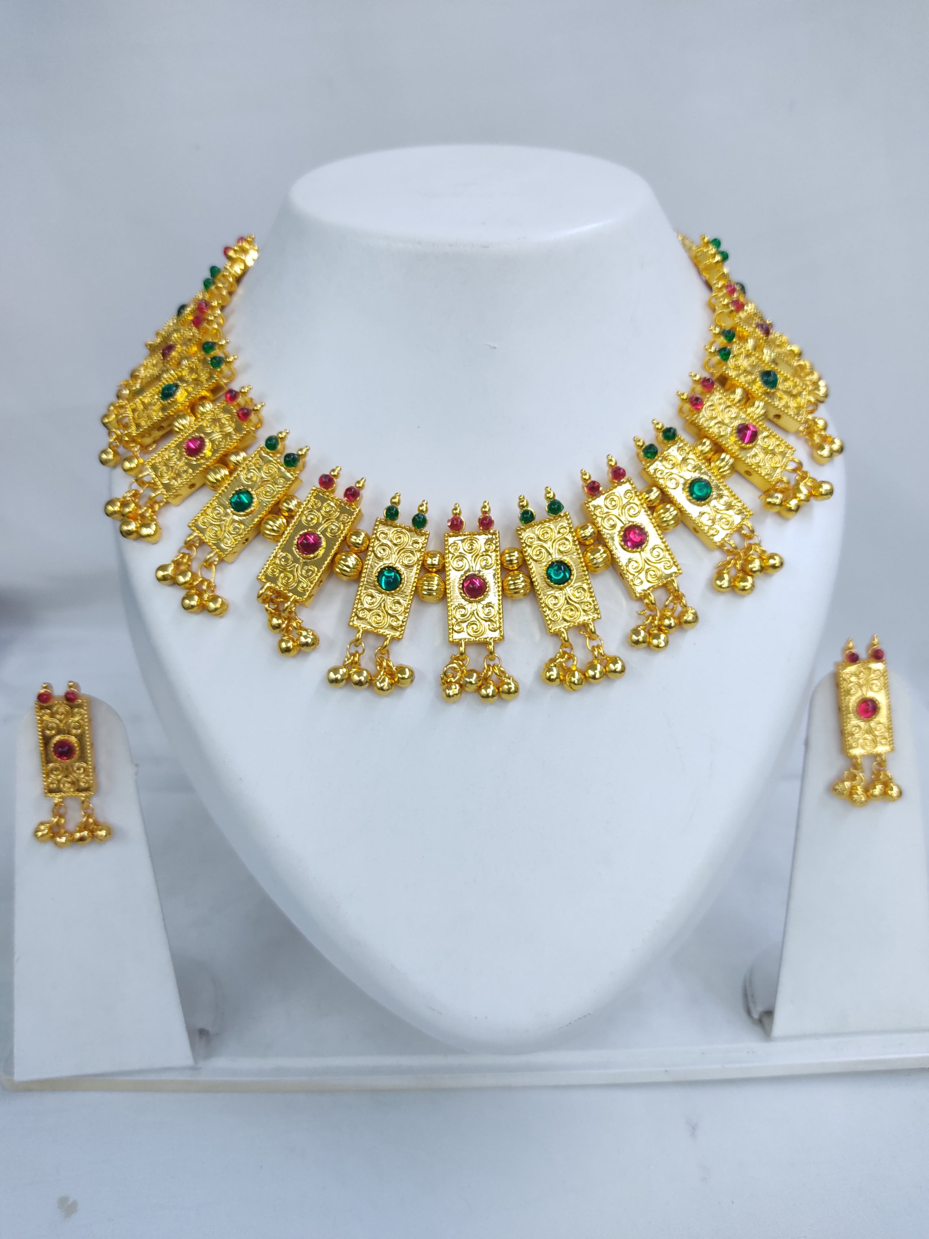 Divine Sahasra Petal Lotus Flower Design Vajratik Thushi Necklace With  Earrings - Loomfolks