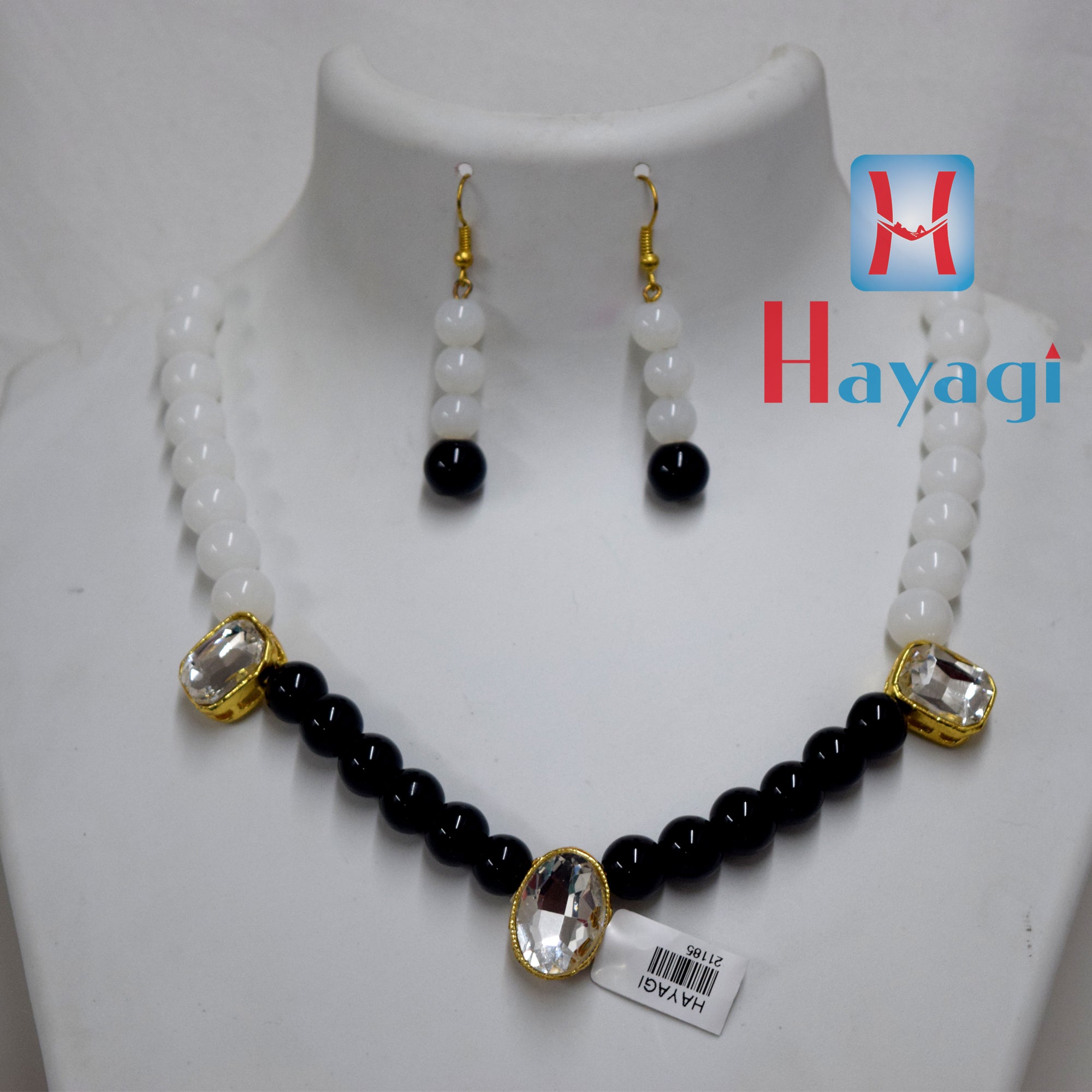 Black Beads White Pearl Set Fashionable Necklace