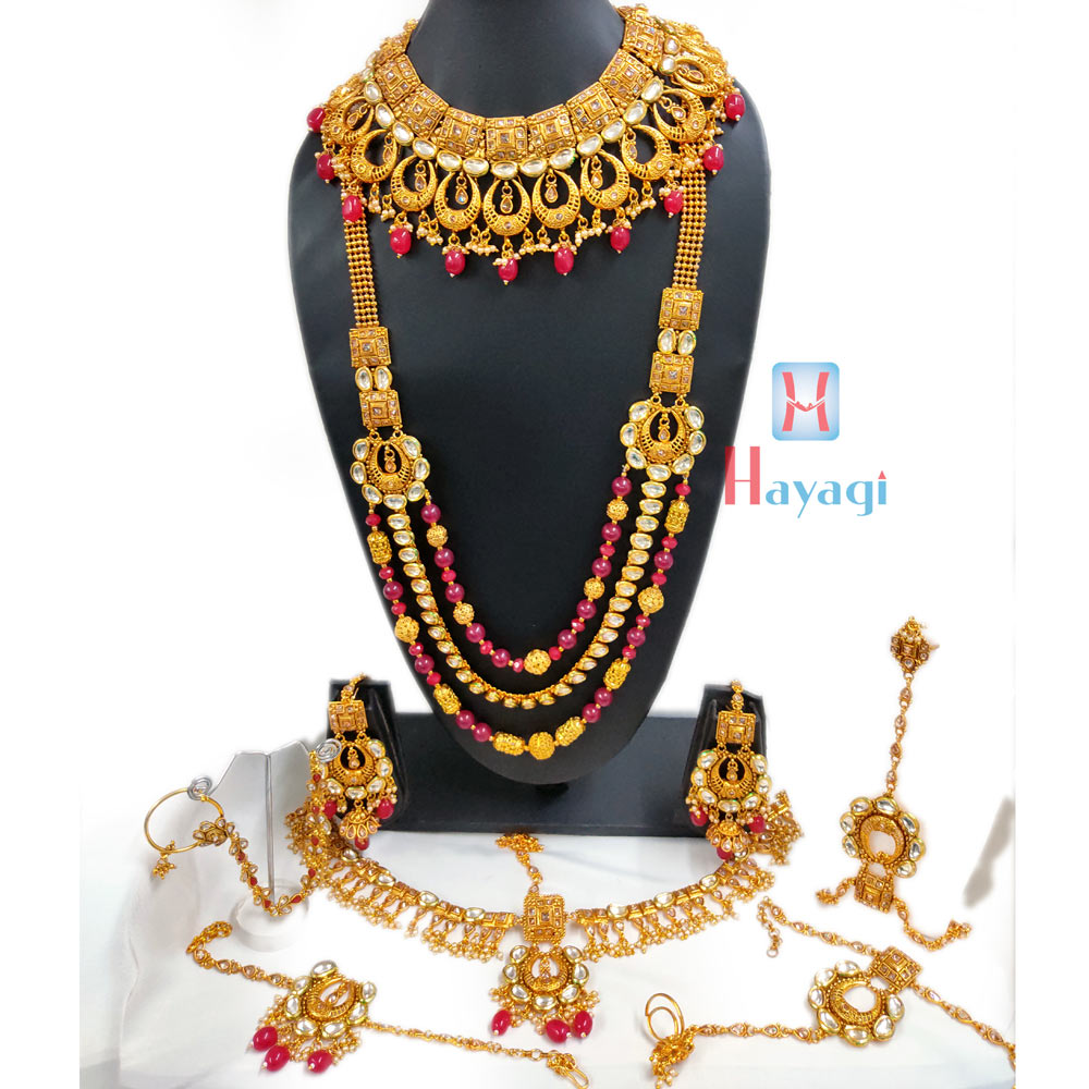 Complete Bridal Set Antique Finish In Maroon Beads Online