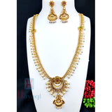 Long Necklace in Gold & Pearl Stone