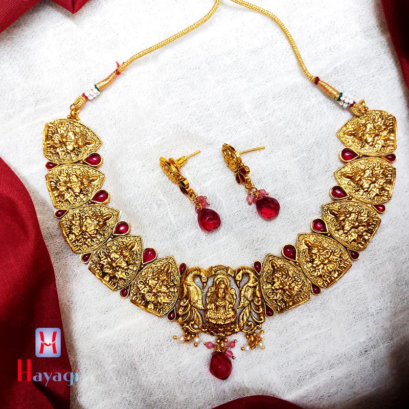 Red Crystal Heavy Look Bridal Choker Necklace Set – Hayagi