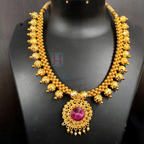 Kolhapuri Thushi In Gold Finish Designer Thushi Necklace