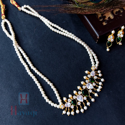 Tanmani Black White/Green White Stoned Short Necklace